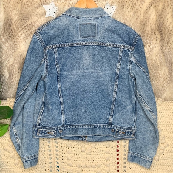 Vintage Levi’s Denim Jean Jacket - Picture 3 of 4